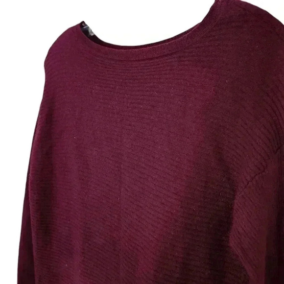 Tahari Women’s Merino Wool Sweater M Burgundy Plum Ribbed Pullover - Picture 6 of 7